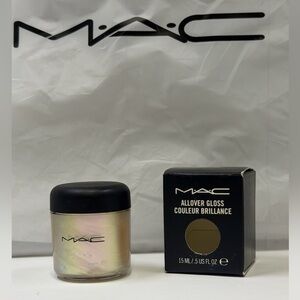 All Over Gloss in Astonish | MAC